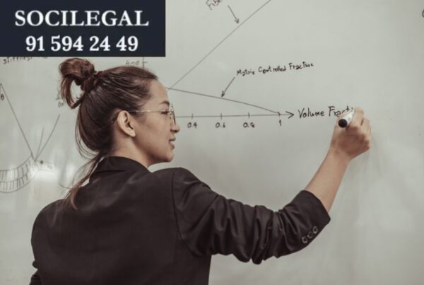 Abuso de poder de profesor a alumno